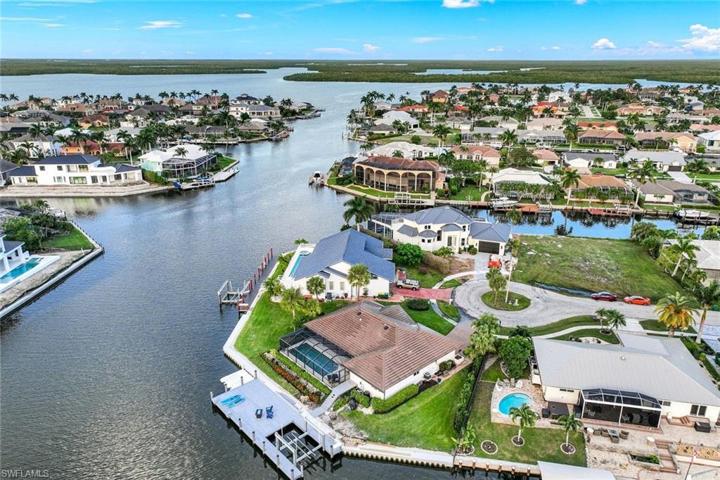 Quick Water Direct out into the Marco River