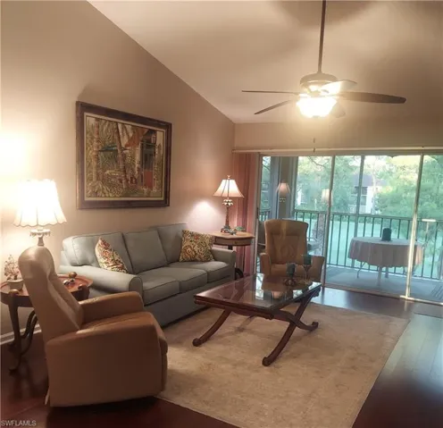 3685  Amberly  CIR, Naples, FL 34112