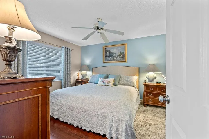 Luxurious owners suite, so easy to drift away at night!