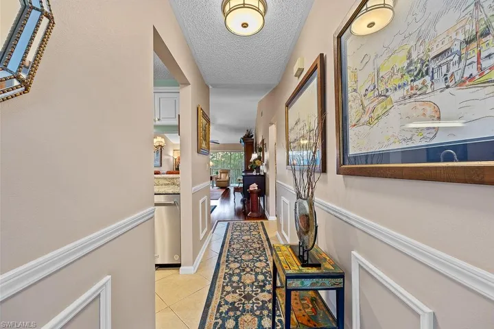 Can you see yourself entering here to your private paradise? Your guest will be impressed the minute they walk in the door!