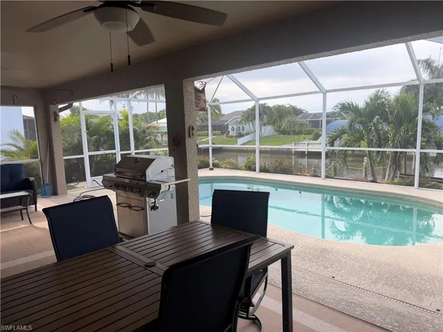 527 40th Ter, Cape Coral, Florida 33914