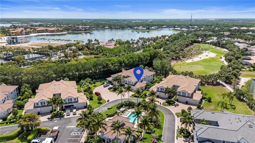 Bird's eye view with golf course view, a residential view, and a water view