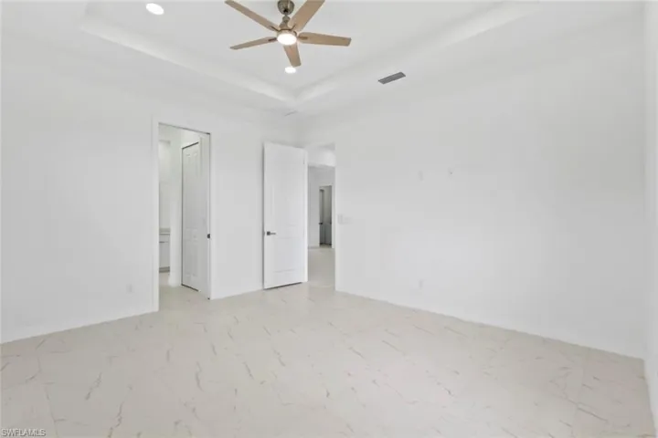 2130 Ne 26th St, Cape Coral, Florida 33909