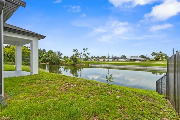 2130 Ne 26th St, Cape Coral, Florida 33909