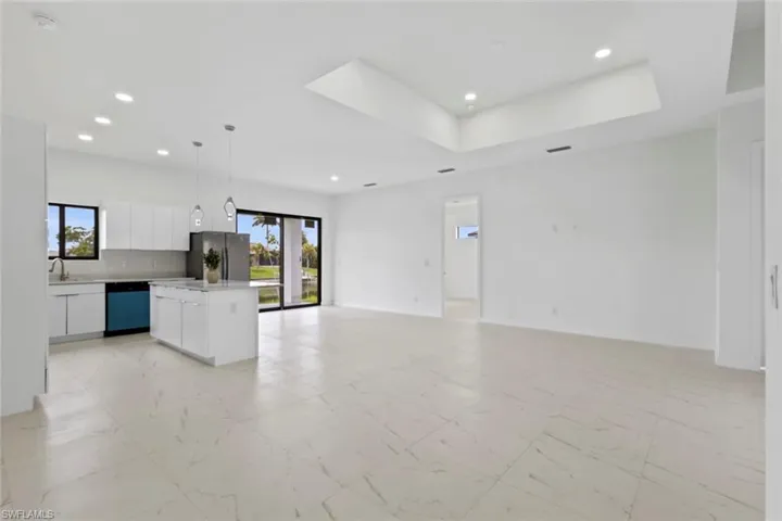2130 Ne 26th St, Cape Coral, Florida 33909