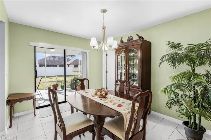 4321 Sw 19th Ave, Cape Coral, Florida 33914