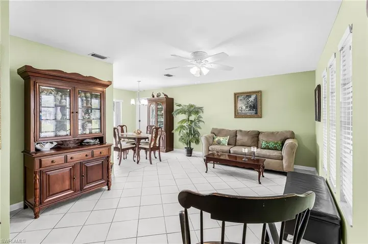 4321 Sw 19th Ave, Cape Coral, Florida 33914