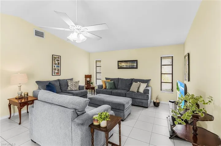 4321 Sw 19th Ave, Cape Coral, Florida 33914