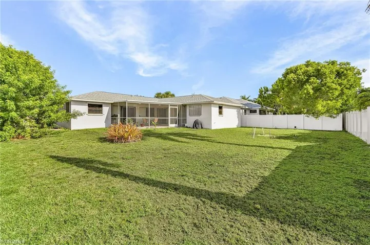 4321 Sw 19th Ave, Cape Coral, Florida 33914