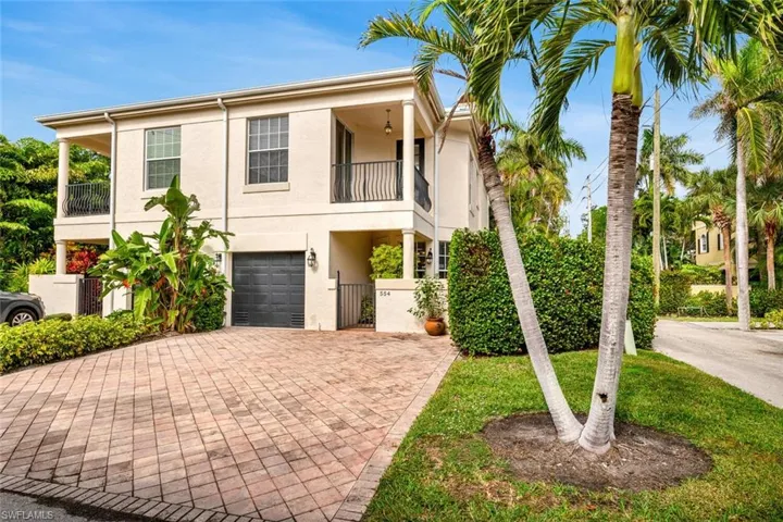 554  3rd S AVE, Naples, FL 34102