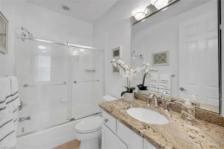 554  3rd S AVE, Naples, FL 34102