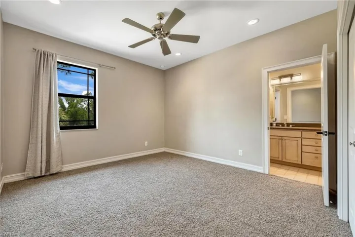 3917  La Vida  WAY, Cape Coral, FL 33993
