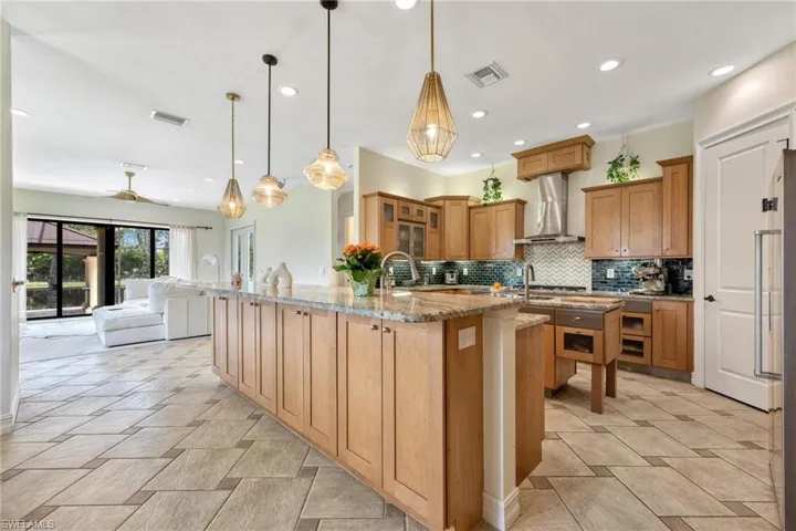 3917  La Vida  WAY, Cape Coral, FL 33993
