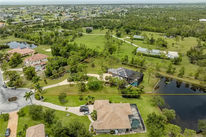 3917  La Vida  WAY, Cape Coral, FL 33993