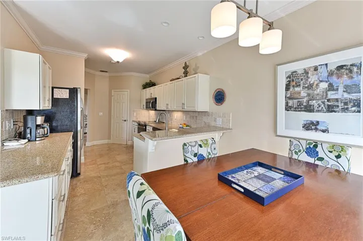 175 Barefoot Cir, Bonita Springs, Florida 34134