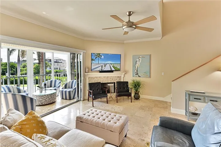 175 Barefoot Cir, Bonita Springs, Florida 34134