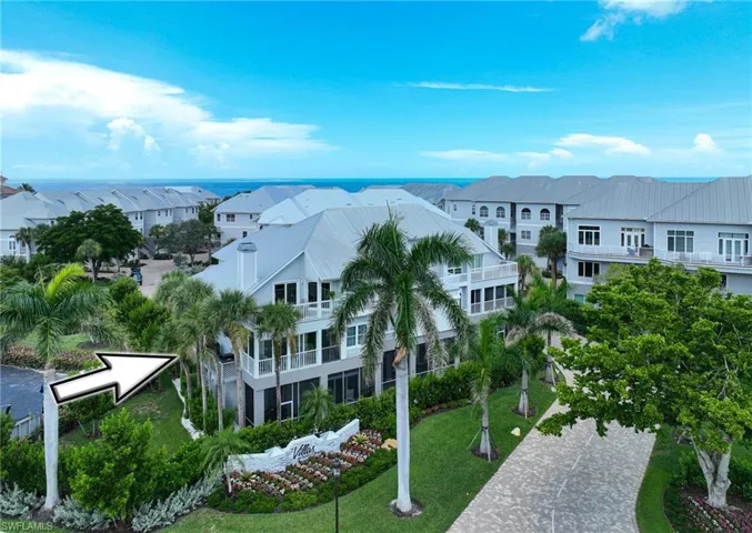 175 Barefoot Cir, Bonita Springs, Florida 34134