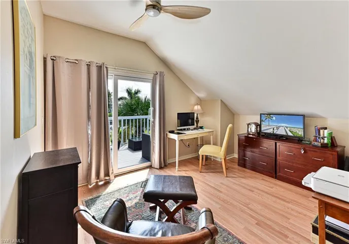 175 Barefoot Cir, Bonita Springs, Florida 34134