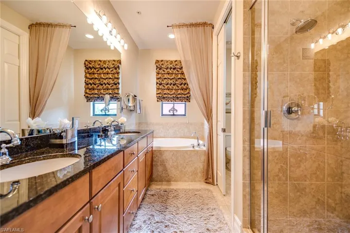 9161 Chula Vista St 135-2, Naples, Florida 34113