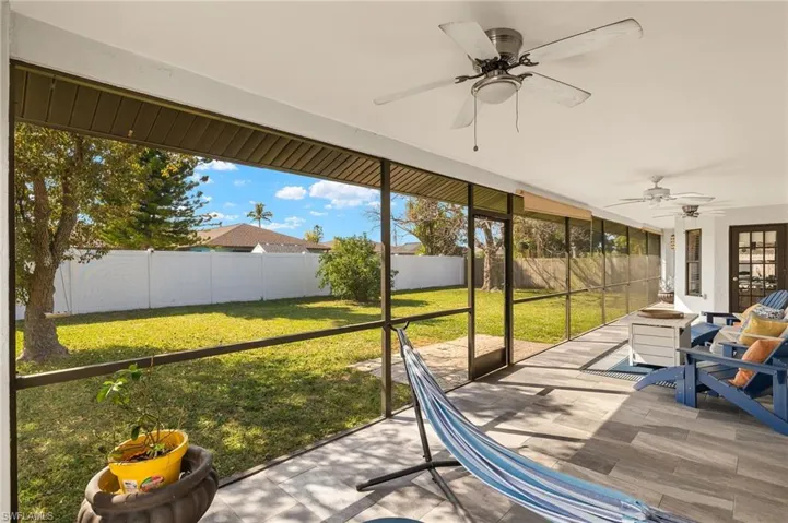 1212 SE 19th  ST, Cape Coral, FL 33990