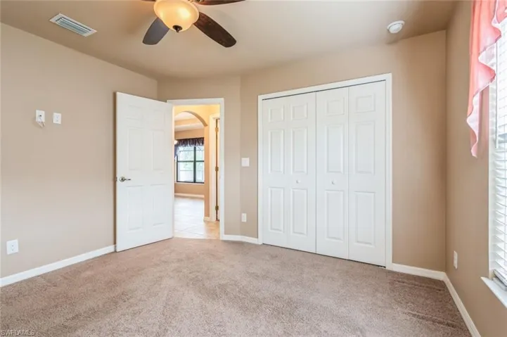 Middle Bedroom