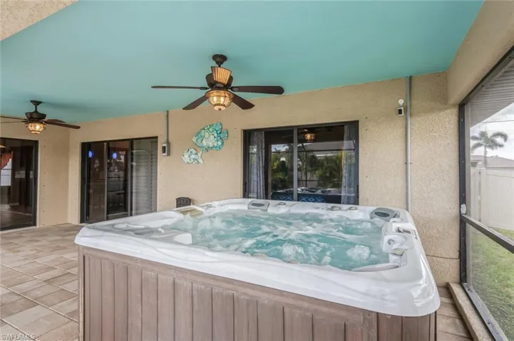 High-end Hot Tub