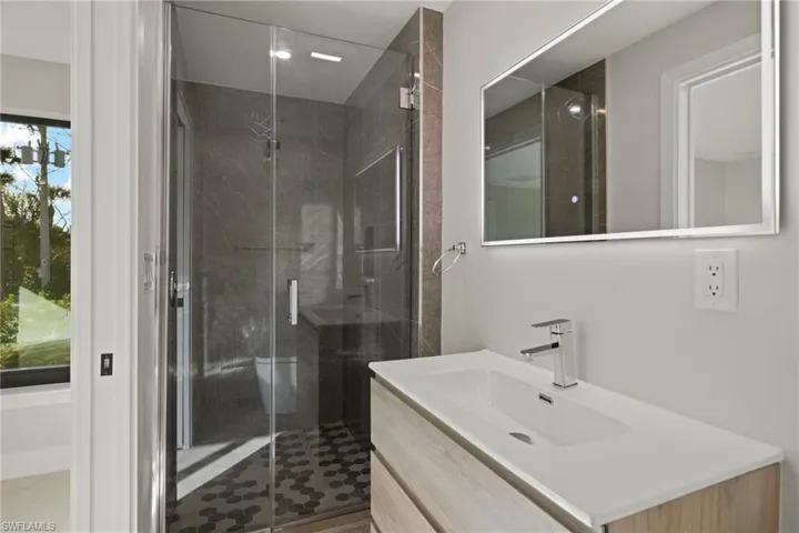 Guest Bath 1