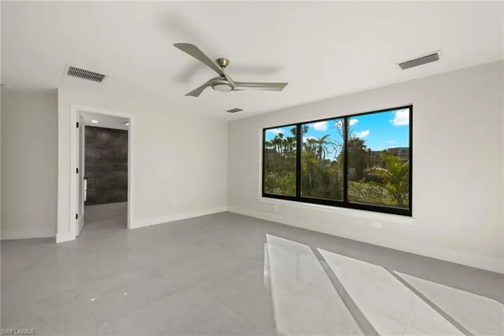 Lots of windows & all tile floors