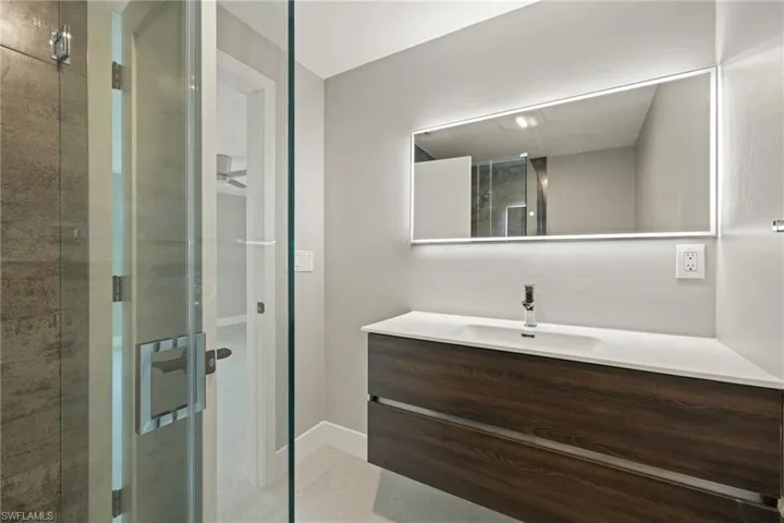 Guest Bath 3