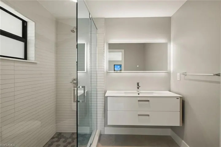 Guest Bath 2