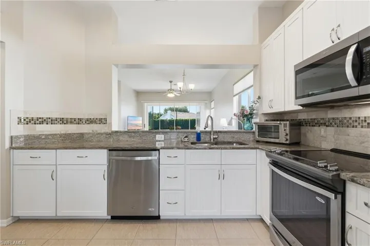 12784 Devonshire Lakes Cir, Fort Myers, Florida 33913