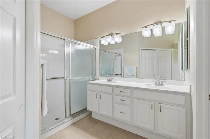 12784 Devonshire Lakes Cir, Fort Myers, Florida 33913