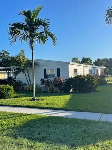 116  Calais  CT, Naples, FL 34112