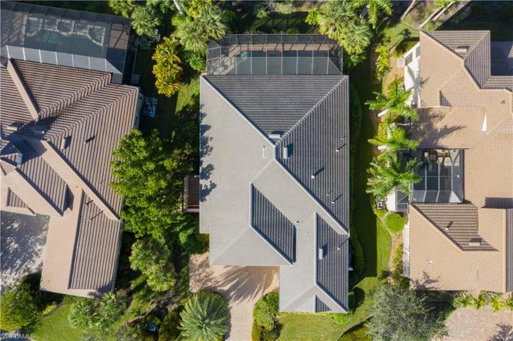 BRAND NEW ROOF IN 2023