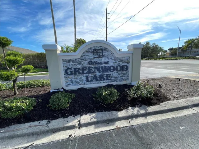 5708 Greenwood Cir 48, Naples, Florida 34112