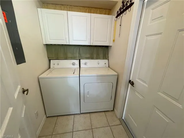 5708 Greenwood Cir 48, Naples, Florida 34112