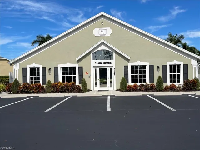 5708 Greenwood Cir 48, Naples, Florida 34112