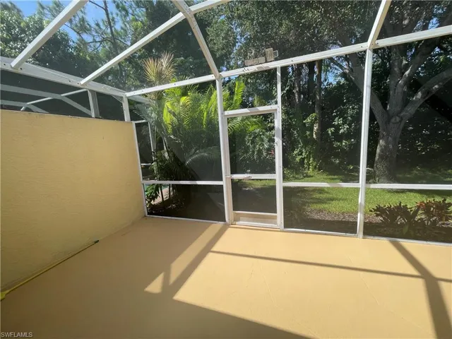 5708 Greenwood Cir 48, Naples, Florida 34112