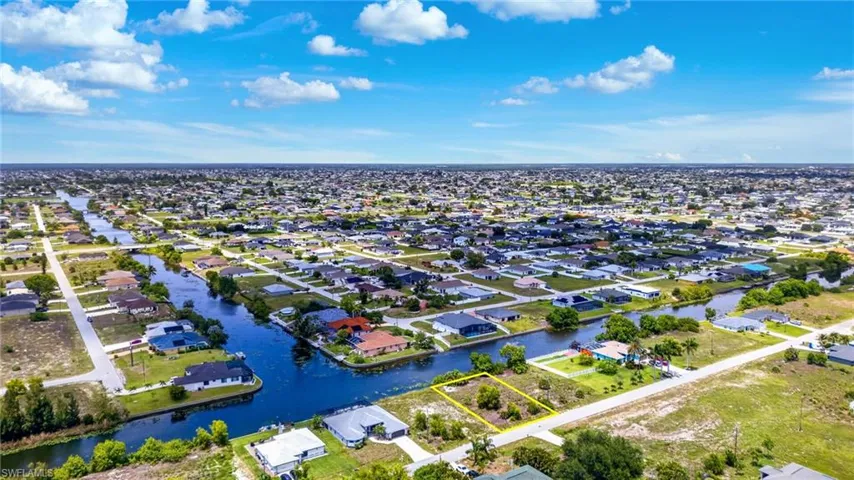 301 Nw 5th Ter, Cape Coral, Florida 33993