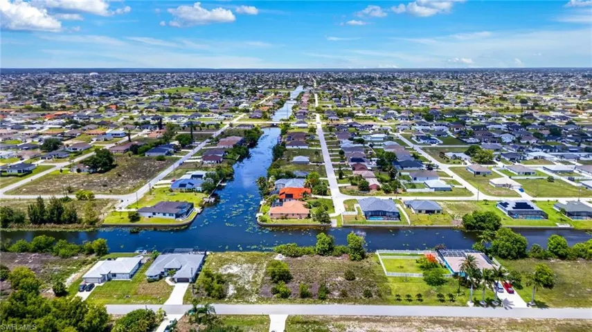 301 Nw 5th Ter, Cape Coral, Florida 33993