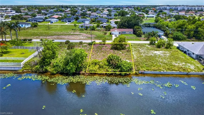 301 Nw 5th Ter, Cape Coral, Florida 33993