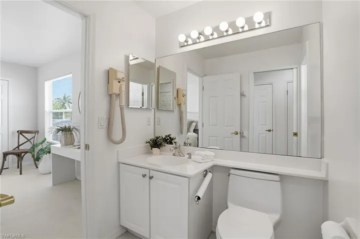 Guest Bathroom Upstairs