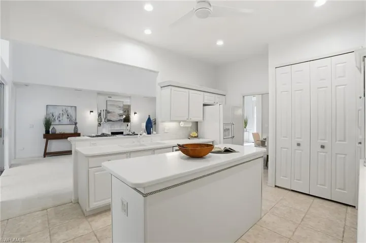Kitchen with Island