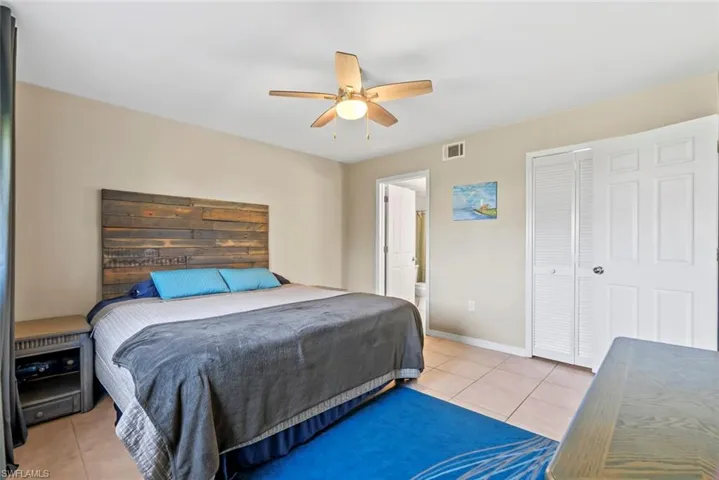 138  Cypress E WAY, Naples, FL 34110