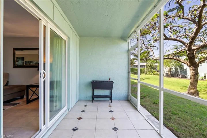 138  Cypress E WAY, Naples, FL 34110