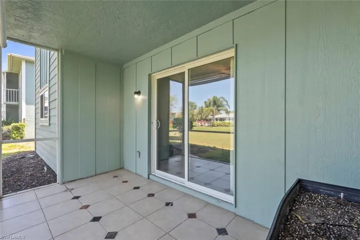 138  Cypress E WAY, Naples, FL 34110