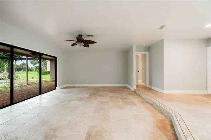 Empty room with ceiling fan