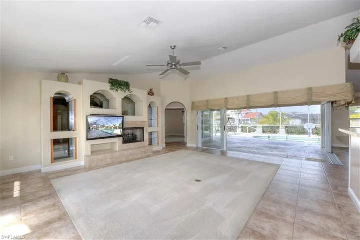 409 Sw 7th St, Cape Coral, Florida 33991