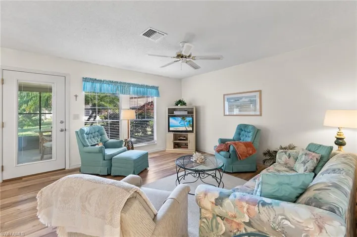 5831  Vancouver  CIR, Fort Myers, FL 33907