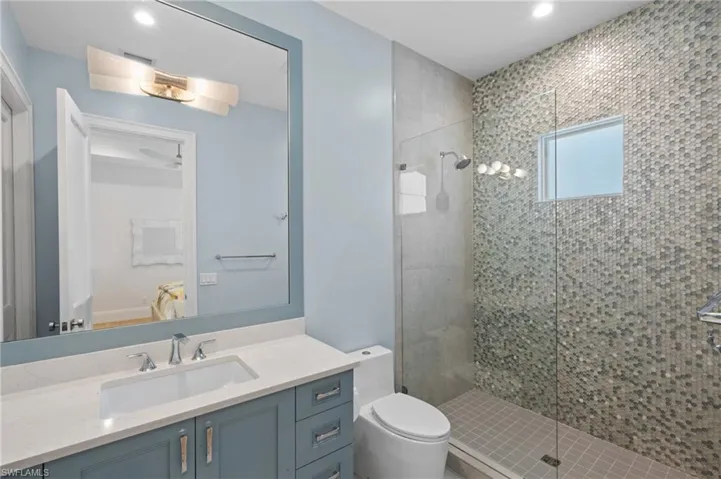 6826  Mangrove  AVE, Naples, FL 34109